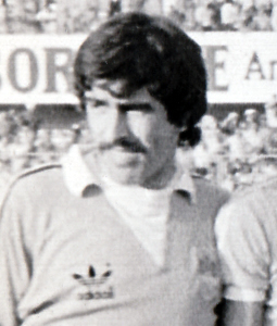 Julio Acu�a