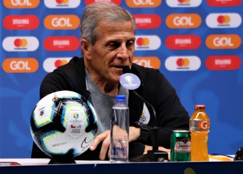 Conferencia de prensa de Oscar Tab�rez en R�o